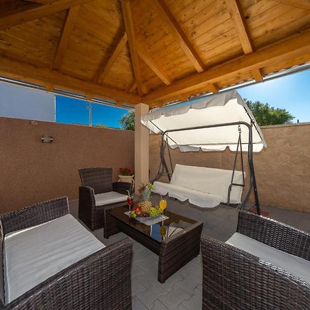 Apartmani Dada Biograd Na Moru Exterior photo