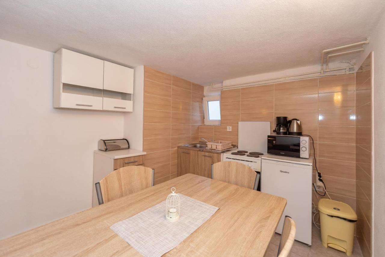 Apartmani Dada Biograd Na Moru Exterior photo
