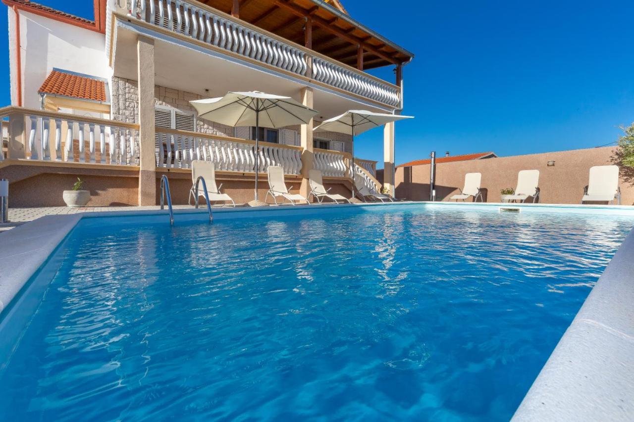 Apartmani Dada Biograd Na Moru Exterior photo